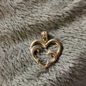 TRI Gold dolphin pendent
